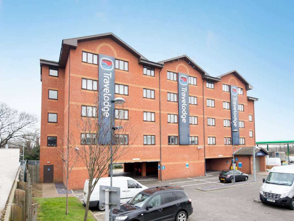 Travelodge London Park Royal 외부 사진